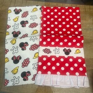 Walt Disney World Disneyland Resort Minnie Mouse Set 2 Hand Kitchen Towels *NEW*